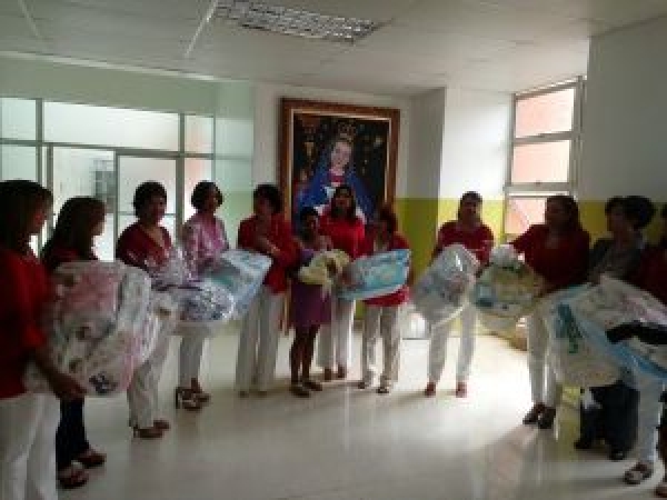 Usuarias del HUMNSA, reciben donación de canastillas del Consejo Nacional de Mujeres hace entrega de canastillas parturientas