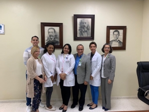 Maternidad la Altagracia recibe visita de ejecutivos del Seguro Nacional de Salud.