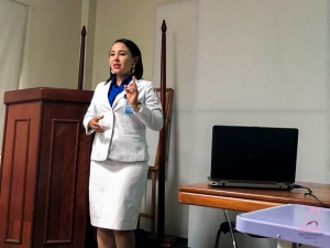 Continua Semana Lactancia Materna en la Maternidad la Altagracia.