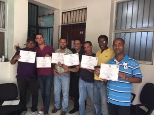 Entregan Reconocimiento a Personal del Departamento de Mantenimiento del HUMNSA