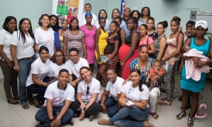Maternidad la Altagracia Cierra Semana Lactancia Materna con encuentro comunitario en  el sector de Cristo Rey.