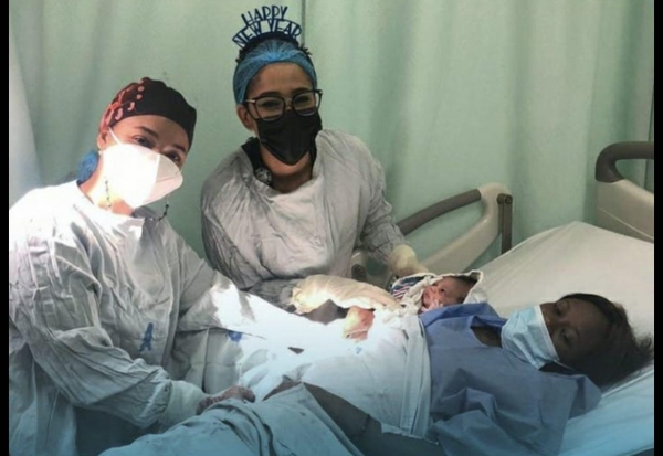Nace primer bebé del año 2022 en el hospital Maternidad la Altagracia.