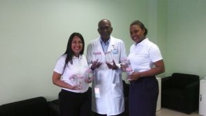 Banco de Leche recibe Donaci&oacute;n Envases para Almacenar Leche Materna